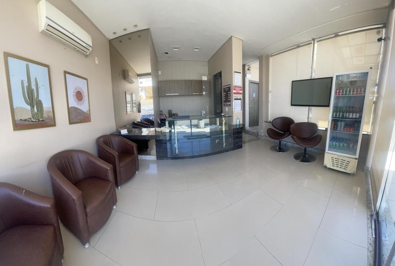 Mustang Hotel Салгуейро Екстериор снимка