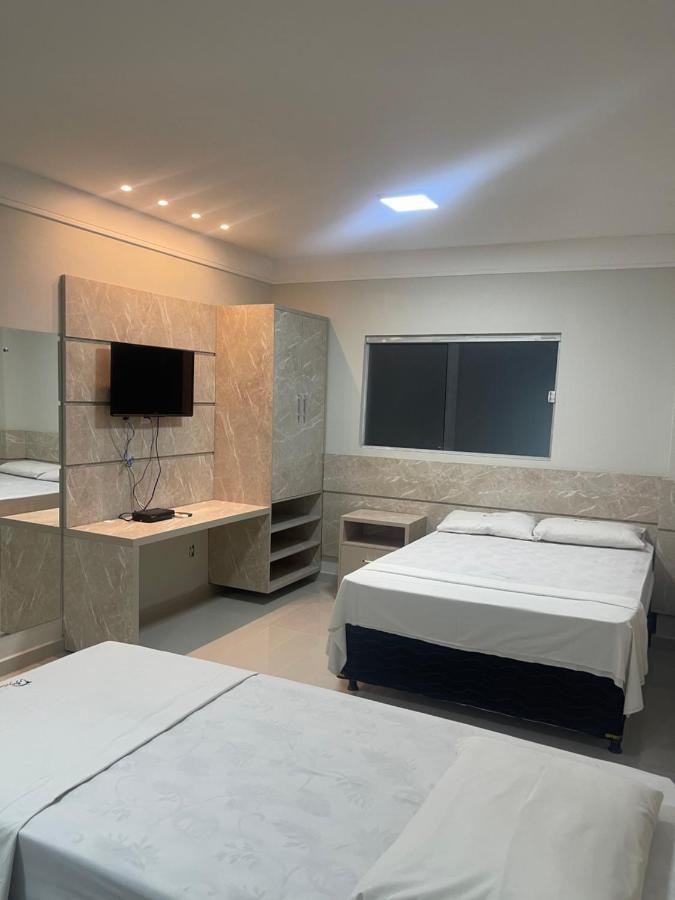 Mustang Hotel Салгуейро Екстериор снимка