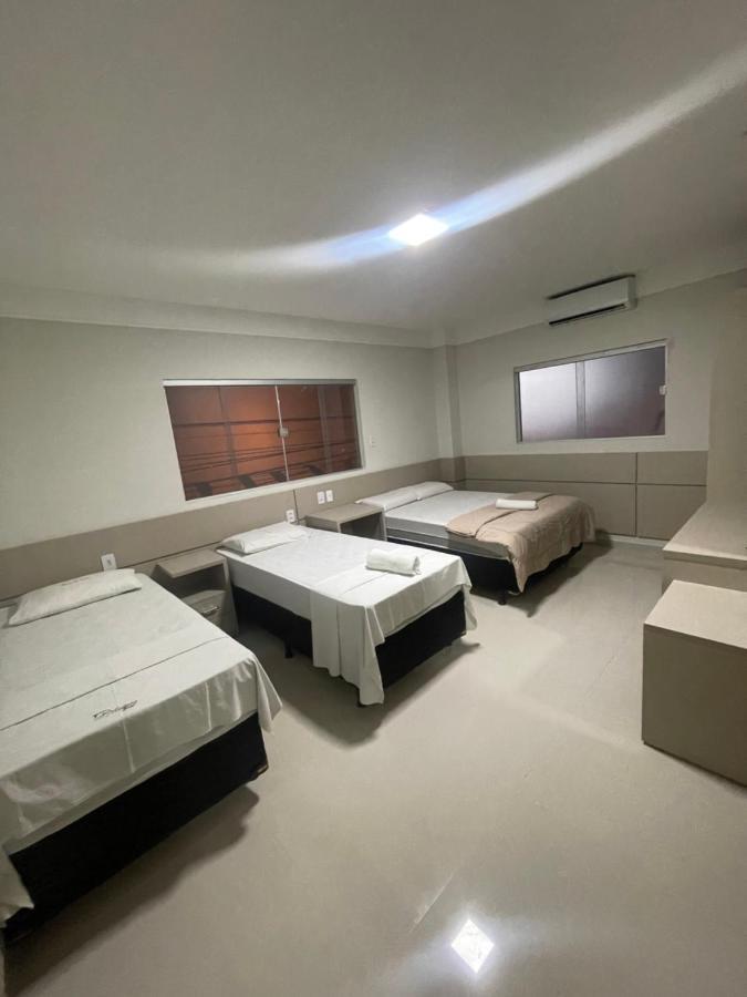 Mustang Hotel Салгуейро Екстериор снимка